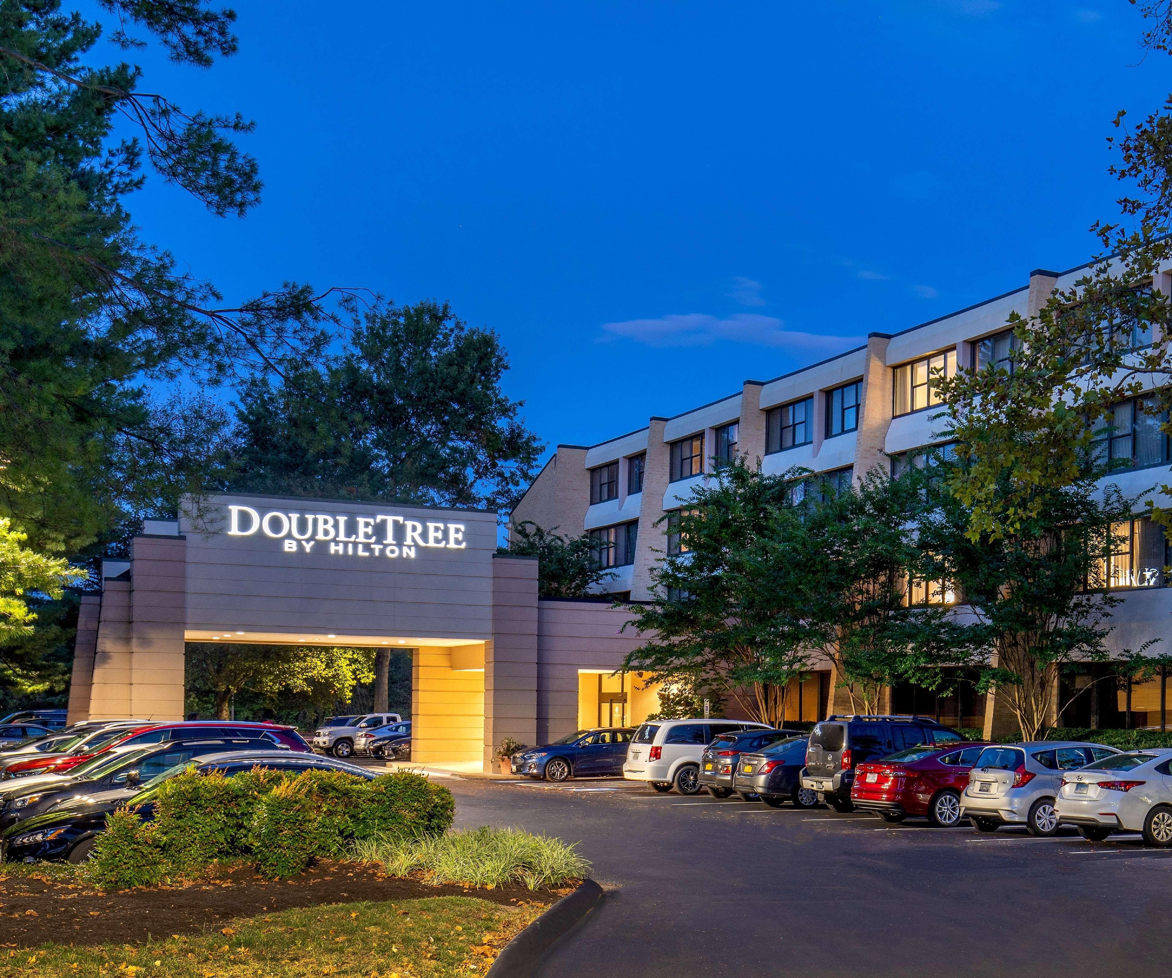 Doubletree By Hilton Columbia Hotel Bagian luar foto