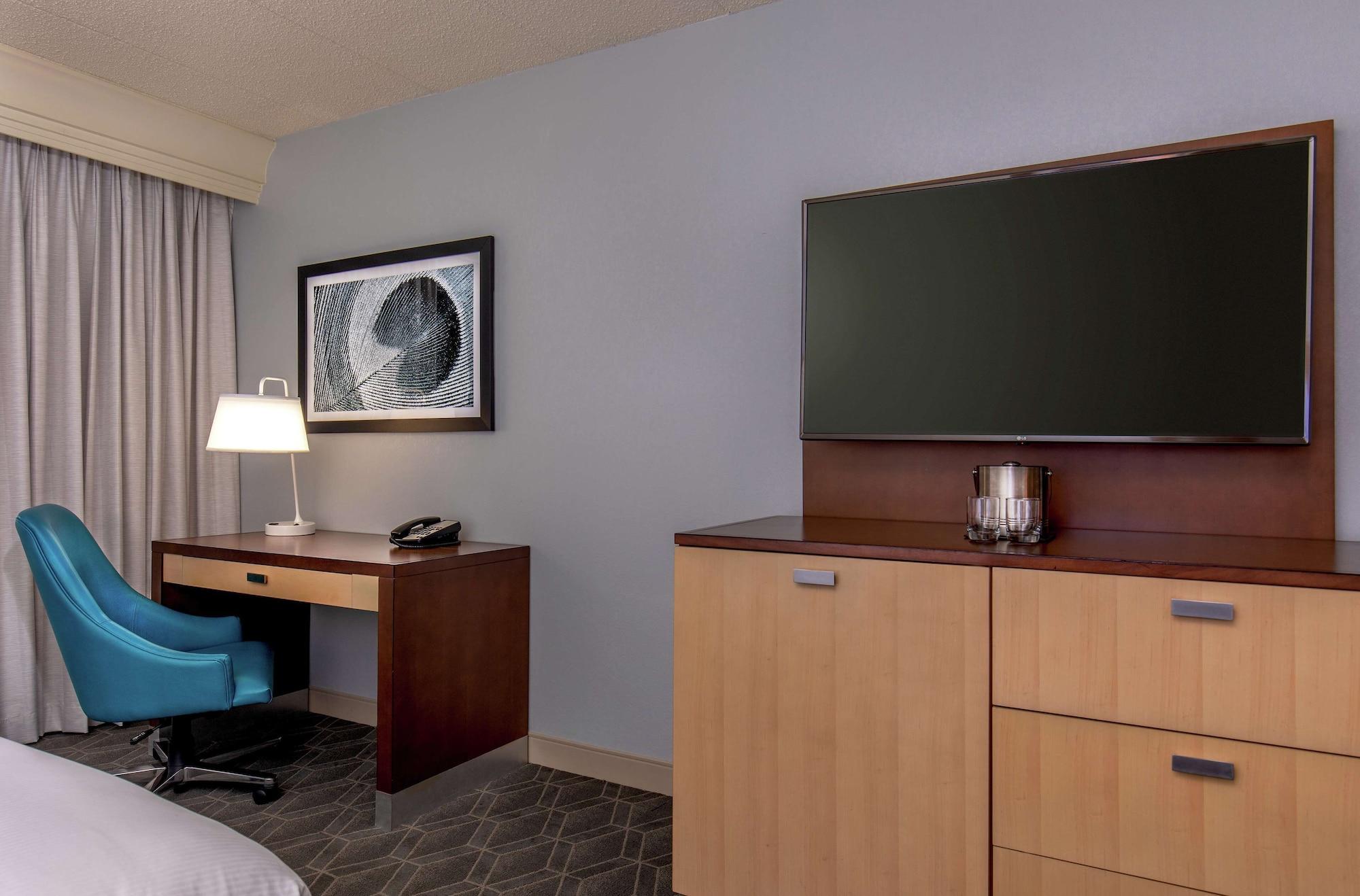 Doubletree By Hilton Columbia Hotel Bagian luar foto