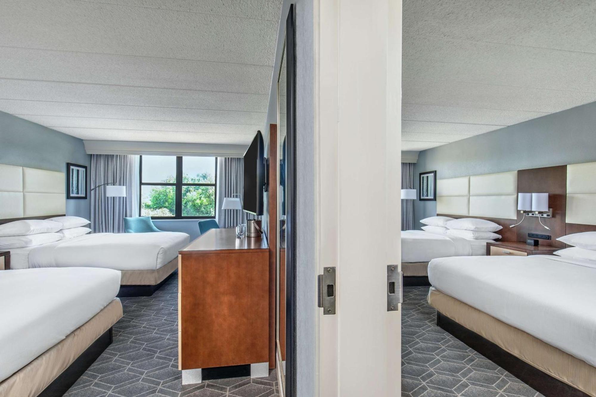 Doubletree By Hilton Columbia Hotel Bagian luar foto